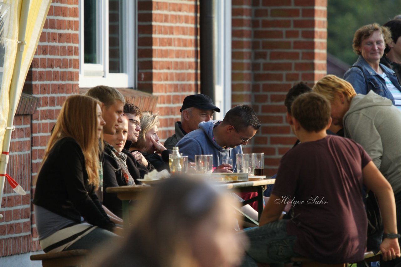 Bild 329 - Vogelschießen 2011